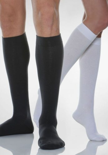 820: Pamut térdzokni (18-22 Hgmm) 2-S fehér